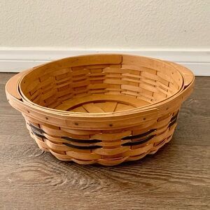 Vintage Longaberger Brown Handmade  Round Woven Storage Basket 2004
